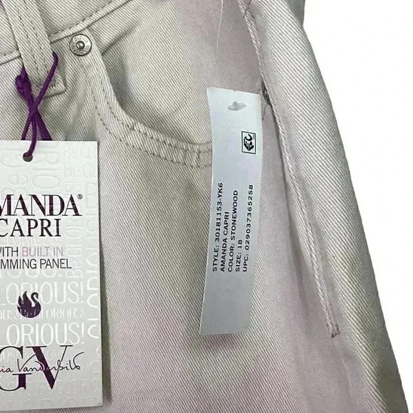 Gloria Vanderbilt Amanda Women 18 Classic Rise Capri Jeans Beige Stretch NEW - Picture 3 of 11